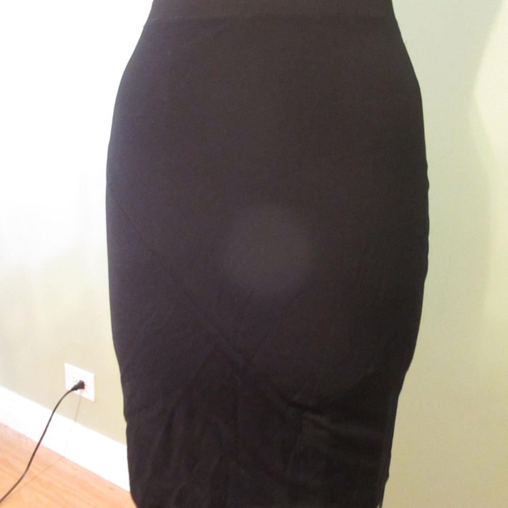 Hand Crocheted Skirt - Picture 5 of 5